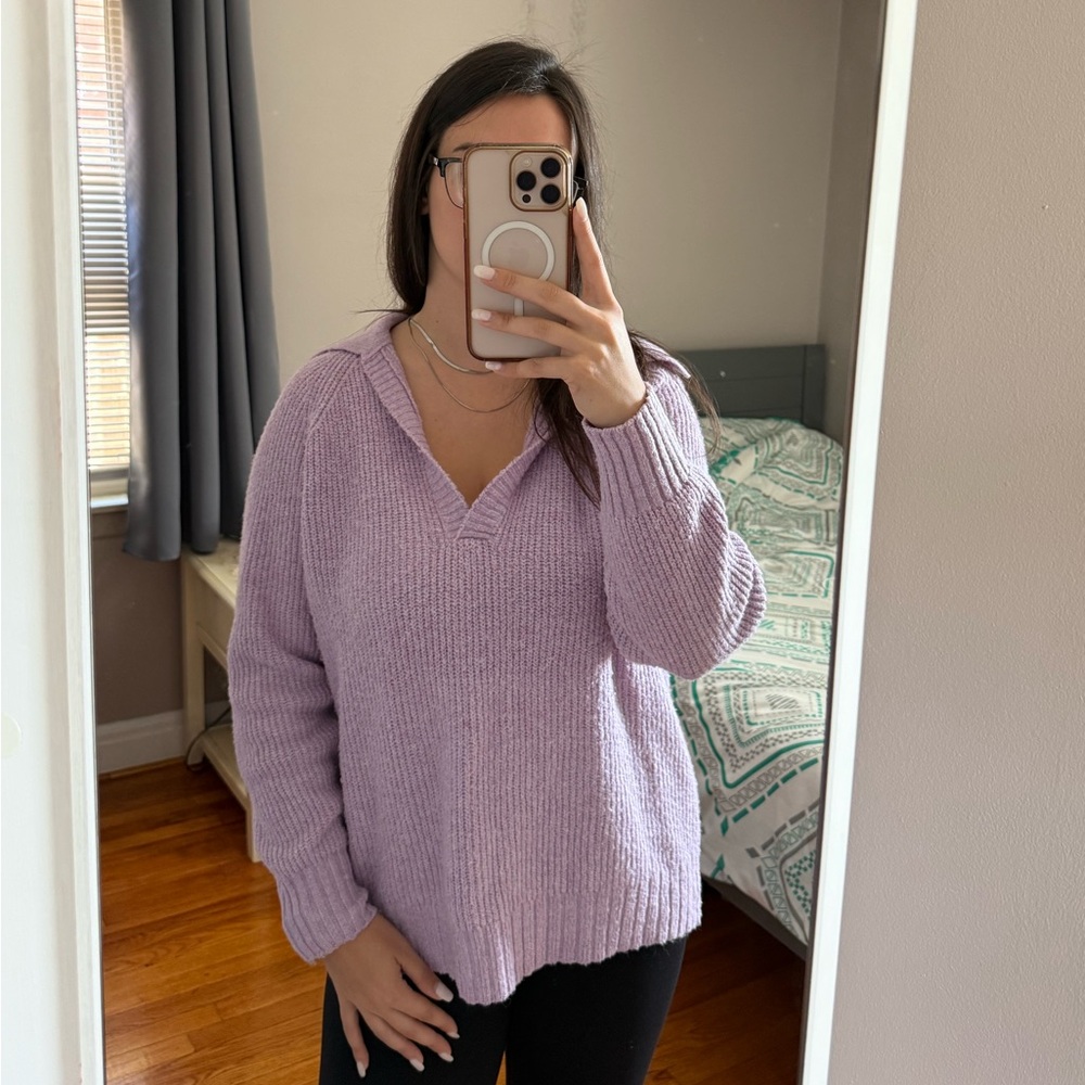 American Eagle Outfitters Lilac V-Neck Sweater